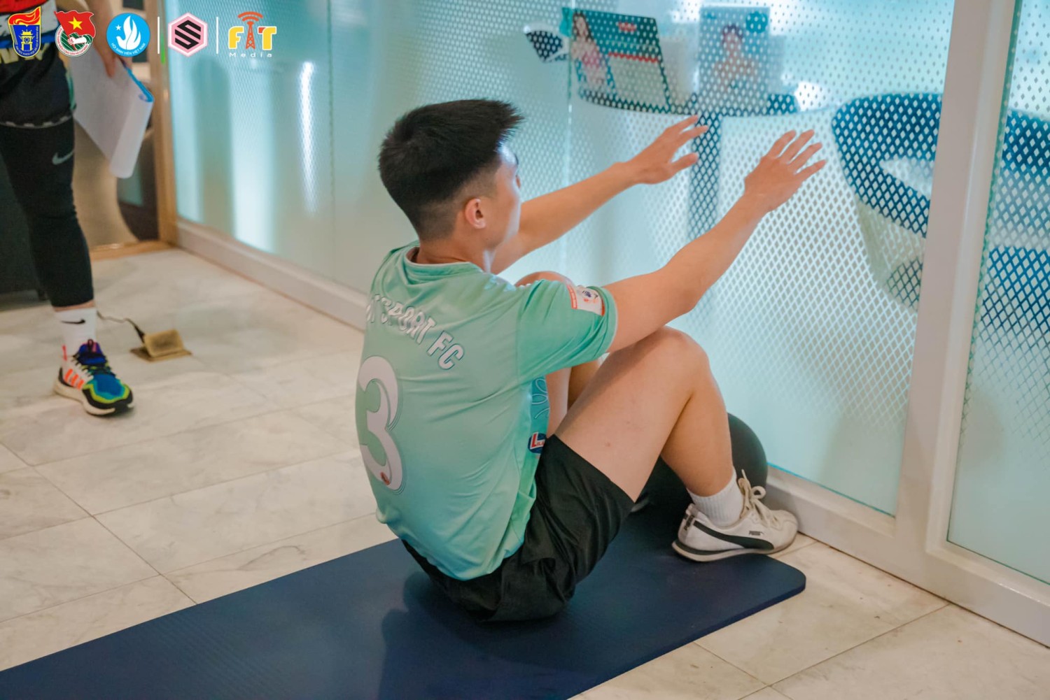 409938001 949864183221144 4073257139320023999 n